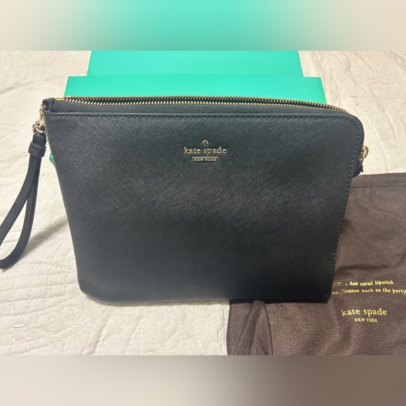Kate Spade Charger Pocketbook - Picture 1 of 5